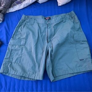 Men's Green Cargo Shorts